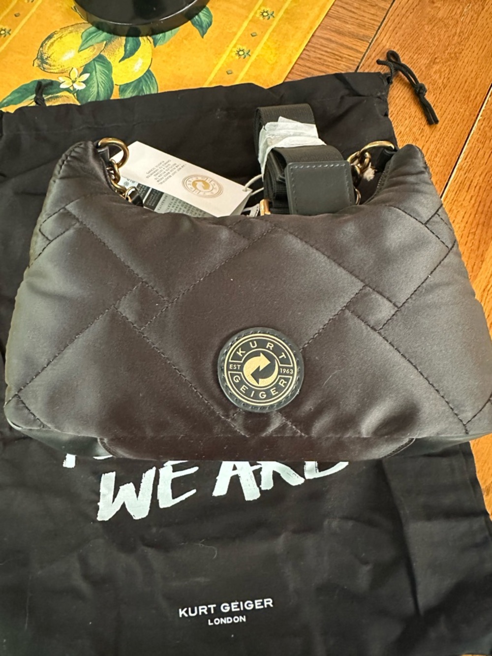 Kurt Geiger RECYCLED MULTI CROSS BODY w/ Pouch, Chain and Dust Bag NWT - Picture 4 of 12